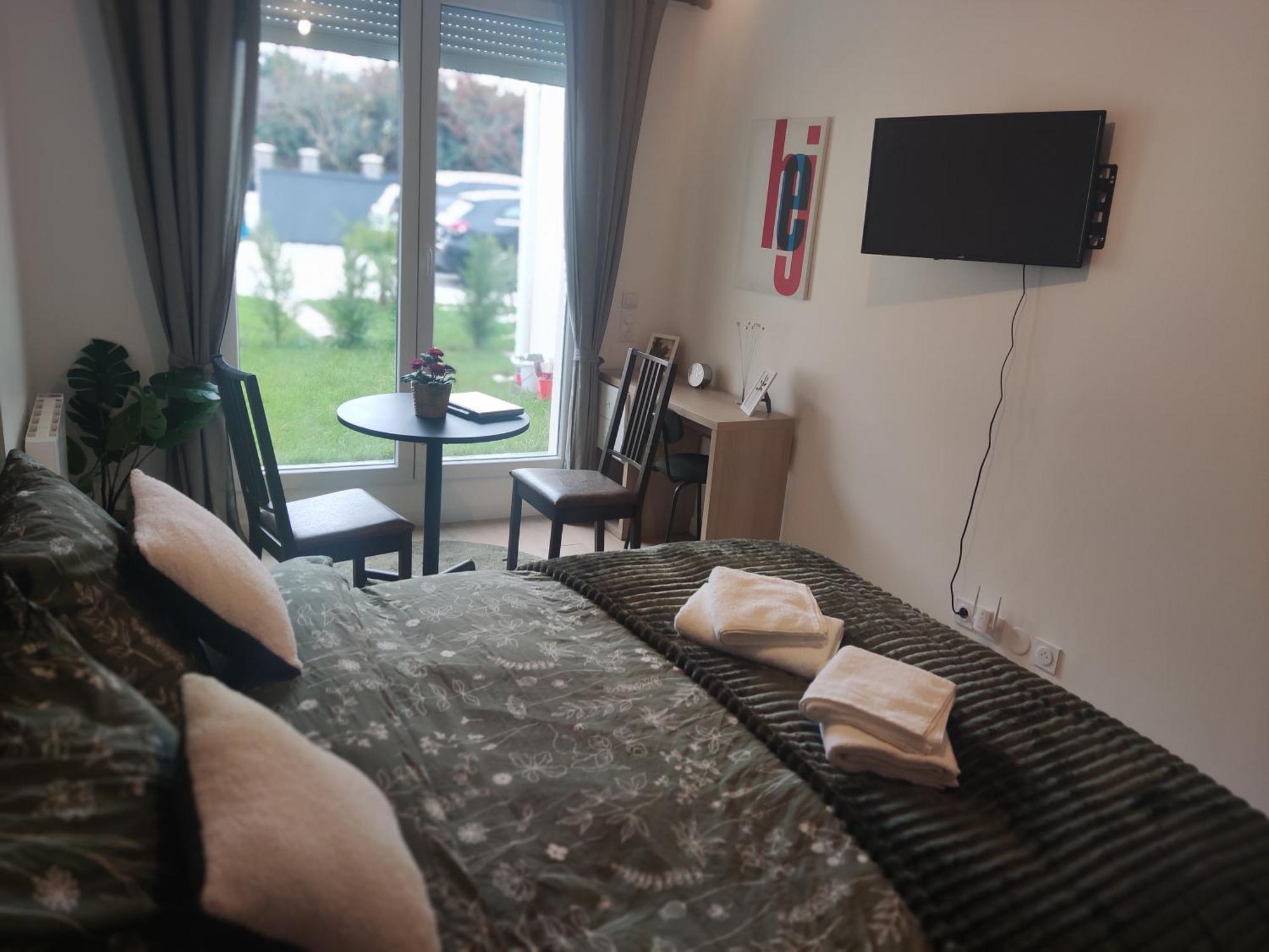 Mir - Chambre 1 Apartamento Athis-Mons Exterior foto